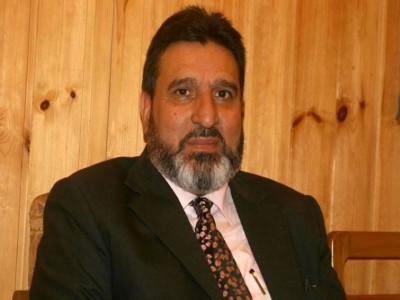 LoC shelling adding to the sufferings of border residents in Kashmir: Apni Party president Bukhari