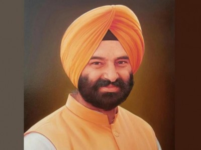 Sikh body alleges their community facing expulsion from MP villages under Congress,  Amit Shah urged to take action