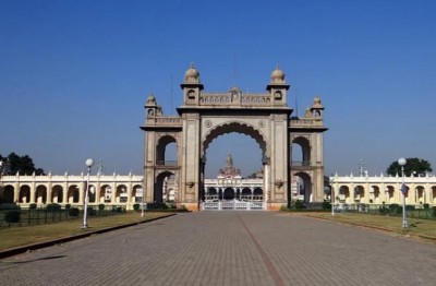 Mysuru: Police on lookout for girl who displayed 'free Kashmir' poster