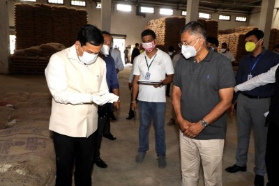 Assam govt to provide 5 kg rice to each member of family who does not have ration cards under NFSA