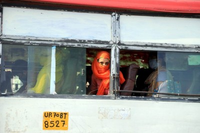 COVID-19: Stranded students return home in Prayagraj 