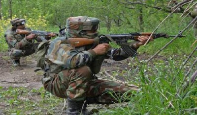 Pakistan again violates ceasefire in Uri sector, 2 civilians injured in shelling