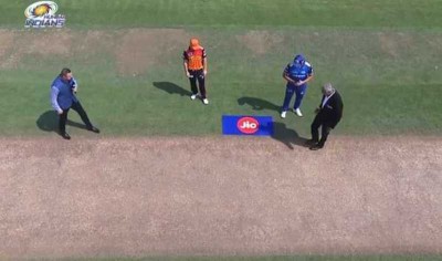 IPL 2020: Unchanged MI win toss, opt to bat against SRH