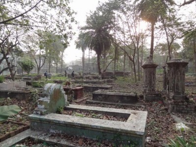 Delhi Gate cemetery may soon run out of burial space as Covid death toll continues to rise in the national capital: Reports