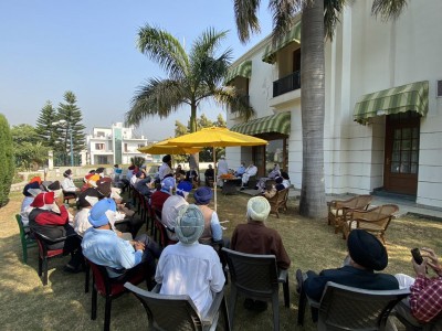 Second round of Gupkar Declaration meeting begins in Jammu, faces protest