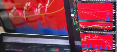 Coronavirus update: COVID-19 likely to cost economy $1 trillion during 2020, says UN trade agency