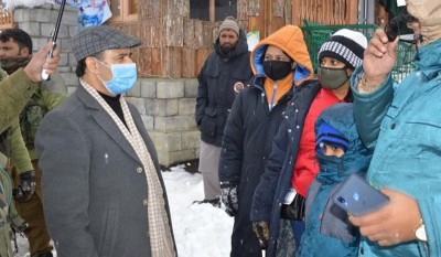 Jammu and Kashmir: DC Baramulla chairs meeting at Gulmarg