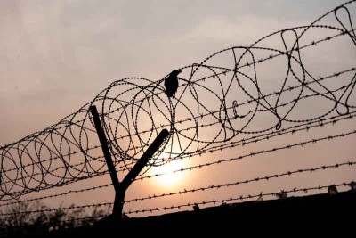 Kabul and Islamabad engage in blame game over border fencing, says report