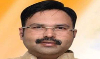 Ex-minister detained by security personnel at Bengaluru Airport