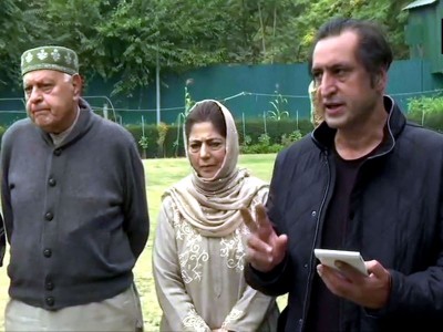 Jammu Kashmir grouping of regional parties adopts old state flag as symbol; Chairman Farooq Abdullah asserts coalition anti-BJP not anti-national