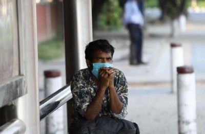 India's COVID-19 cases near 50000- mark, death toll touches 1694