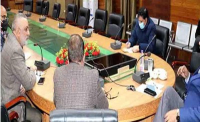 Jammu and Kashmir: Navin Choudhury chairs meeting to review quality of pesticides
