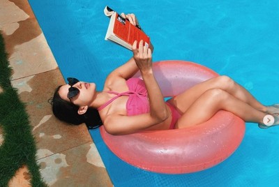 Sara Ali Khan looks stunning as 'Gulab in Gulabi on Gulabo' on latest Instagram post  