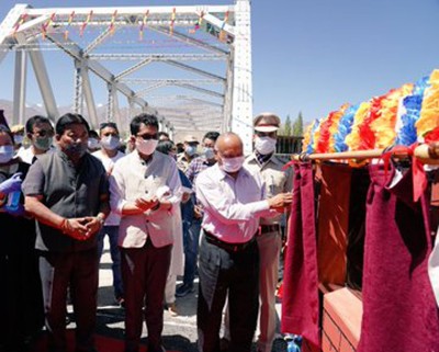 Ladakh: LG Mathur inaugurates Choglamsar-Chuchot bridge
