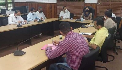 DC Jammu  reviews  Aadhaar  enrollment, golden card registration process