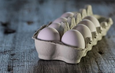 Economy faltering: Egg prices spike in Pakistan