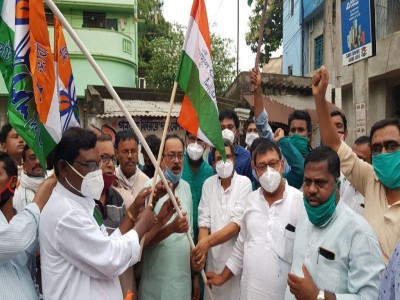 Two heavyweight opposition leaders join Trinamool Congress in Bengal