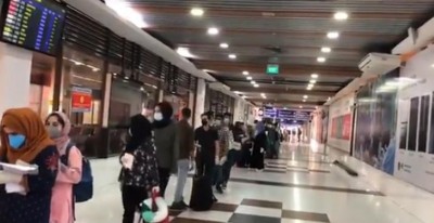 Vande Bharat Mission: India evacuates first batch of stranded Kashmir students from Dhaka