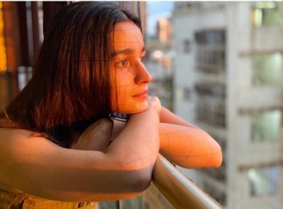 Suraj Hua Madhyam: Alia Bhatt looks stunning in her sun-kissed Instagram imageÂ 