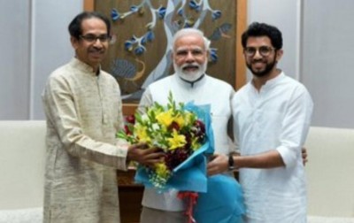 Uddhav Thackeray, son Aaditya meet PM Narendra ModiÂ 