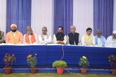 CAA protests influenced by 'pirated propaganda': Mukhtar Abbas Naqvi