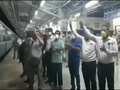 First special train carrying 1200 migrant workers leaves Telangana for Jharkhand