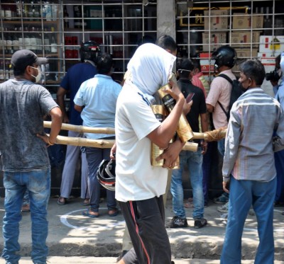 Liquor shops in Delhi closed again as people throng flouting social distancing norms