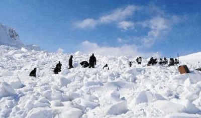 Kashmir: Rescue operation continues to recover student buried under avalanche