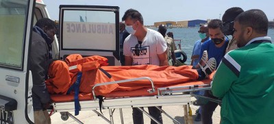 Countries urged to target smugglers after 27 migrants die at sea