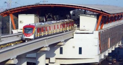 Pakistan: Lahore Metro paying huge salaries to Chinese employees in comparison to locals, highlighting pay disparity in the institute