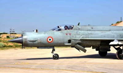 Chief RKS Bhadauria visits frontline air base