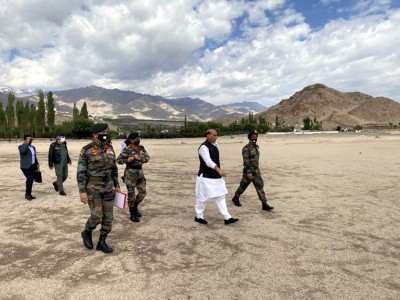 Defence Minister Rajnath Singh arrives at Leh to review security situation at LAC, LoC