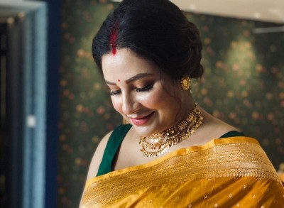 Bengali actress Subhashree who is expecting baby tests Covid-19 negative