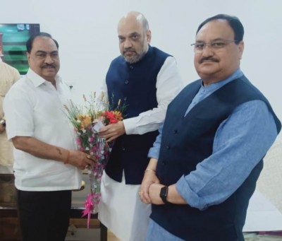 Former Maharashtra minister Eknath Khadse quits BJP, set to join NCP