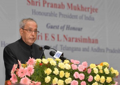 LG, Arvind Kejriwal condole demise of Pranab Mukherjee