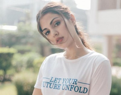 Rhea Chakraborty summoned to appear before Narcotics Bureau today