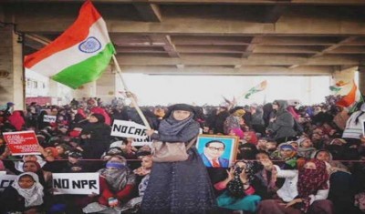 Protests erupt in Delhi's Jaffarabad against CAA