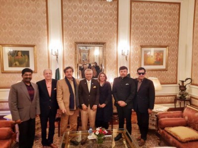 Shatrughan Sinha endorsed Pakistan President's concern over lock down in Kashmir, says Pak President's Twitter handle