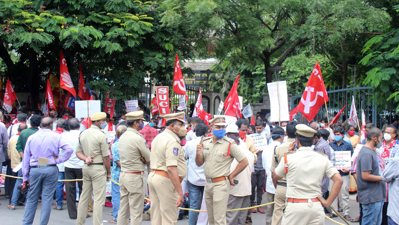 Left parties, NGOs participate in Dharna against farm billsHyderabad