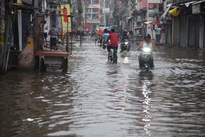 Waterlogged street in Patna makes people suffer