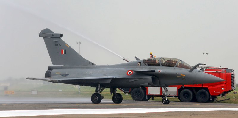 IAF formally inducts Rafale and SU-30 aircraft