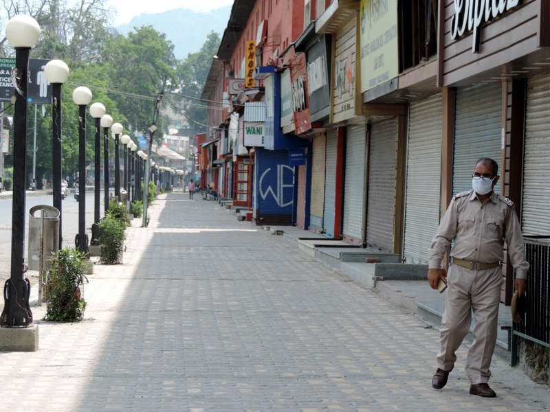 Strict lockdown in Srinagar