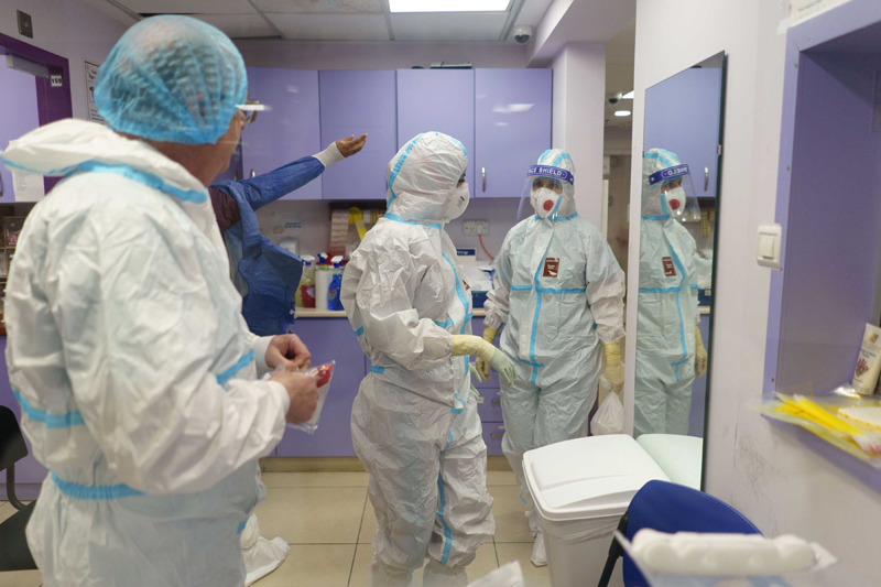 COVID19: Israeli medical workers wearing protective gears