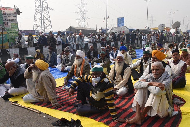 Farmers from Uttar Pradesh and Uttarakhand staging dharna against farm bills