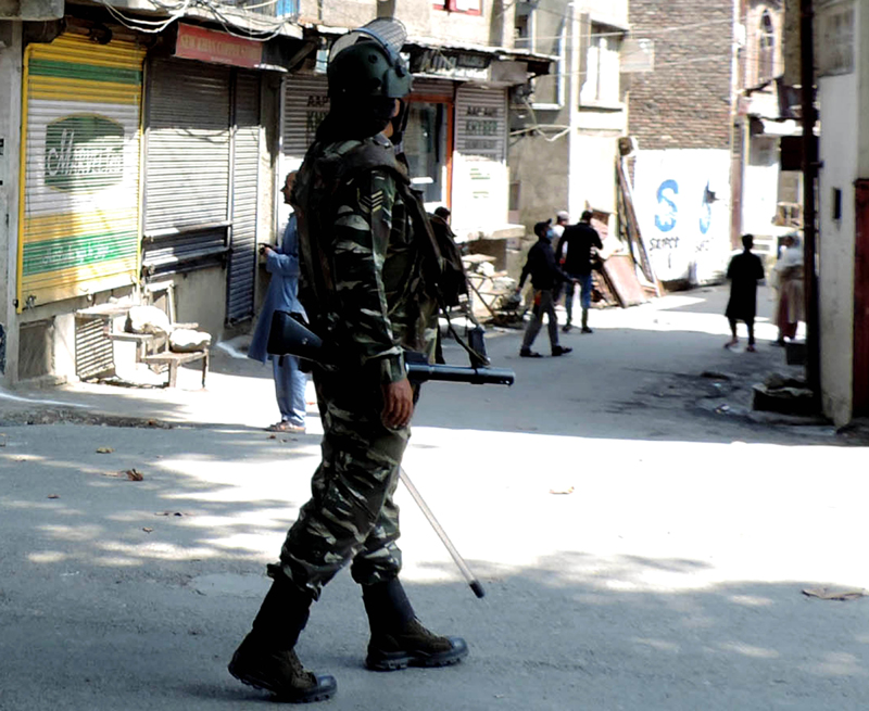 Business in Srinagar resumes after restrictions