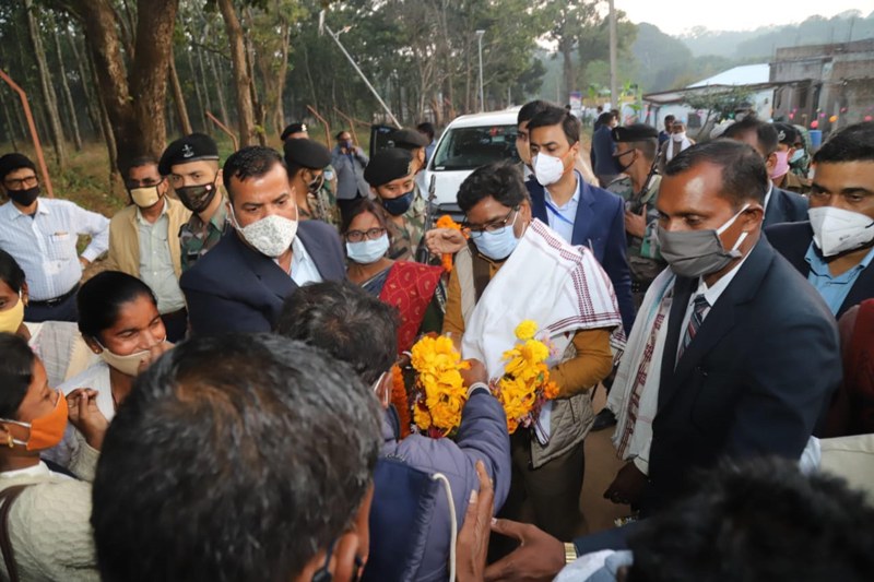 Jharkhand CM Hemant Soren welcomed by tribals of Netaharat