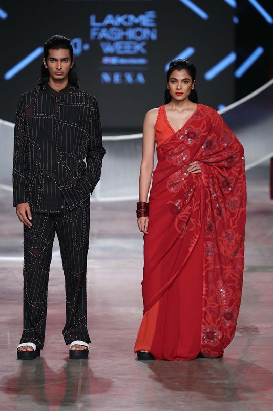 Lakme Fashion Week: Dia Mirza sets stage on fire