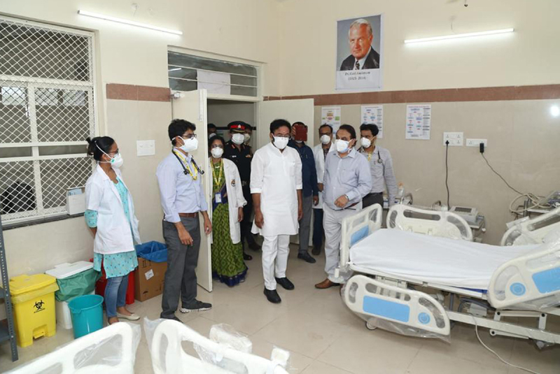 Union Minister G Kishan Reddy visits Covid ward in Hyderabad