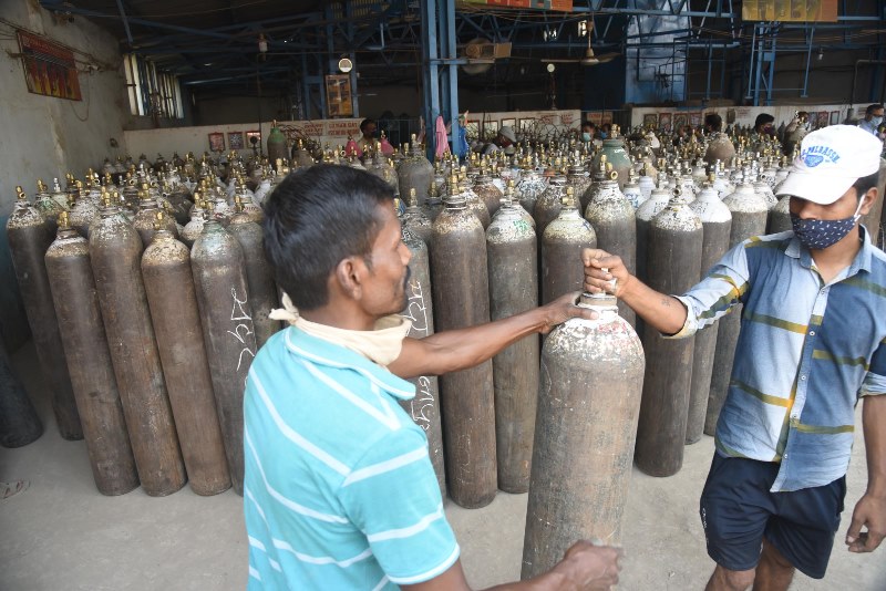 India reels under oxygen crisis amid Covid19
