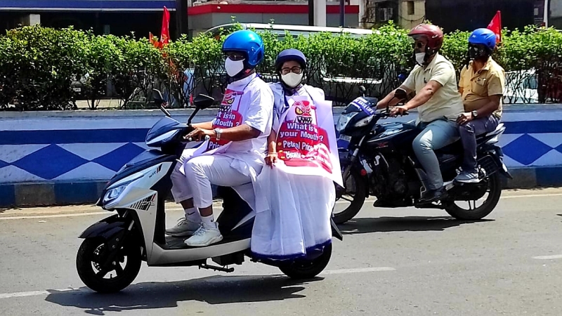 Mamata Banerjee rides e-scooty to Nabanna protesting fuel price hike